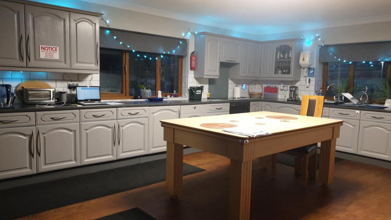 Castle Lodge - Brecon Beacons Accommodation Sennybridge Εξωτερικό φωτογραφία