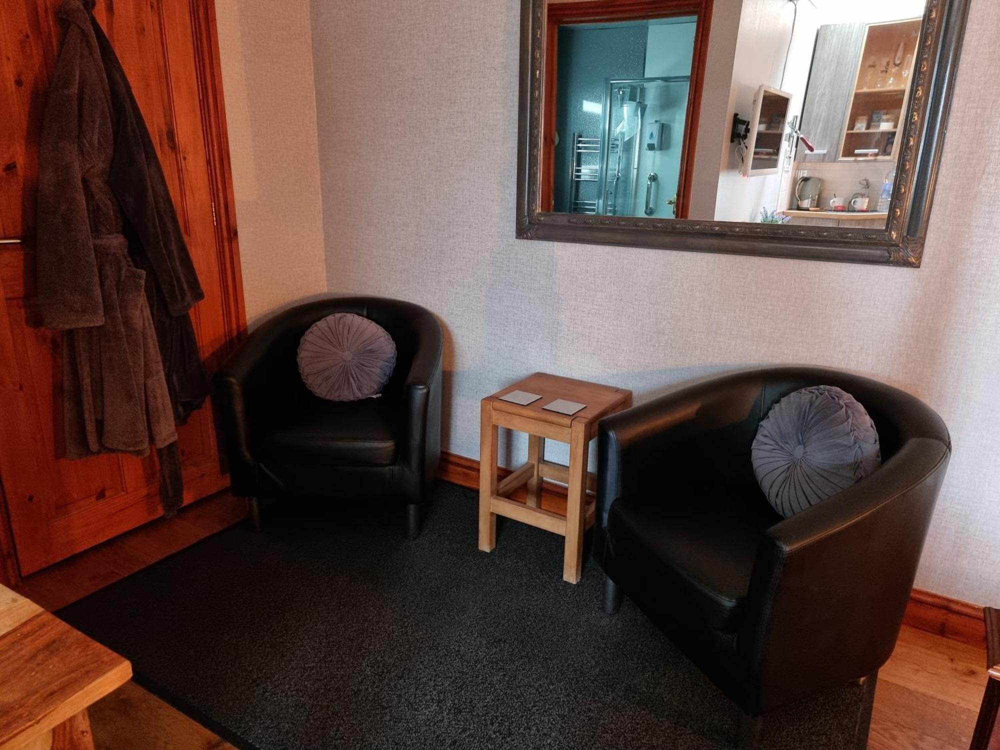 Castle Lodge - Brecon Beacons Accommodation Sennybridge Εξωτερικό φωτογραφία